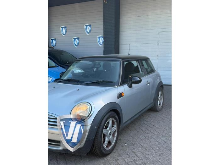 Mini Mini 1.6 16V Cooper Sloopvoertuig (2009, Metallic, Zilvergrijs)