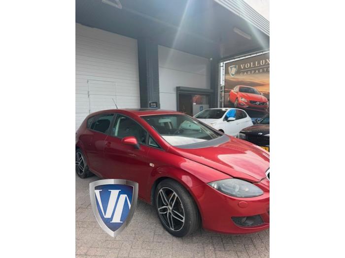 Seat Leon 2.0 TDI 16V Sloopvoertuig (2005, Metallic, Rood)