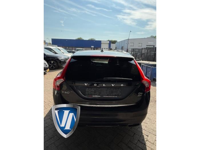Volvo V60 I 2.4 D6 20V Plug-in Hybrid AWD Sloopvoertuig (2014, Zwart, Saffierblauw, Saffierzwart)