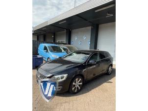 Volvo V60 I 2.4 D6 20V Plug-in Hybrid AWD Sloopvoertuig (2014, Zwart, Saffierblauw, Saffierzwart)