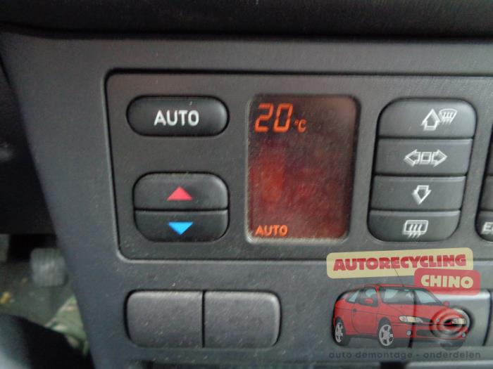 Saab 900 II 2.0 SE Turbo 16V Sloopvoertuig (1997, Grijs)