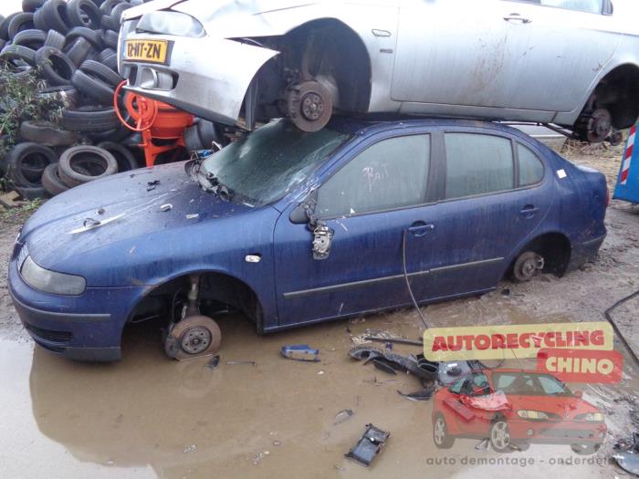 Seat Toledo 1.8 20V Sloopvoertuig (2000, Blauw)