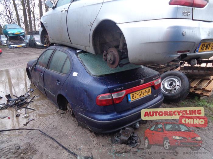 Seat Toledo 1.8 20V Sloopvoertuig (2000, Blauw)
