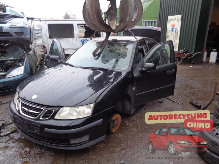 Saab 9-3 II Sport Sedan 1.8t 16V Sloopvoertuig (2004, Zwart)