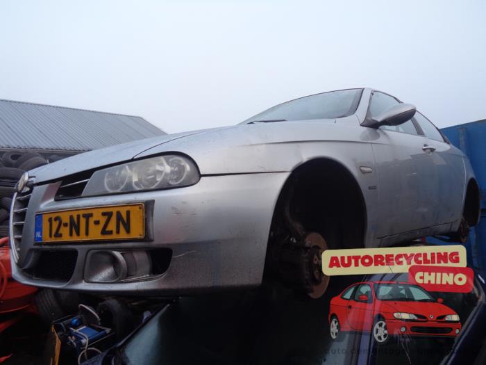 Alfa Romeo 156 1.6 Twin Spark 16V Sloopvoertuig (2004, Grijs)