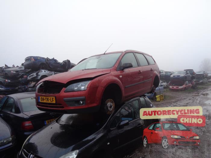 Ford Focus 2 Wagon 2.0 16V Sloopvoertuig (2006, Oranje)