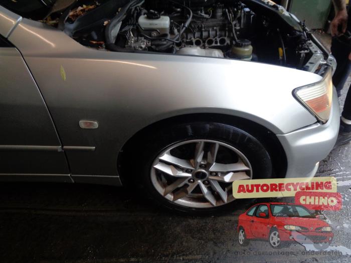 Lexus IS 200 2.0 24V Sloopvoertuig (2003, Grijs)