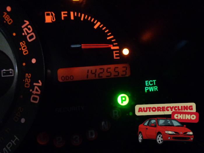 Lexus IS 200 2.0 24V Sloopvoertuig (2003, Grijs)