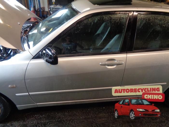 Lexus IS 200 2.0 24V Sloopvoertuig (2003, Grijs)