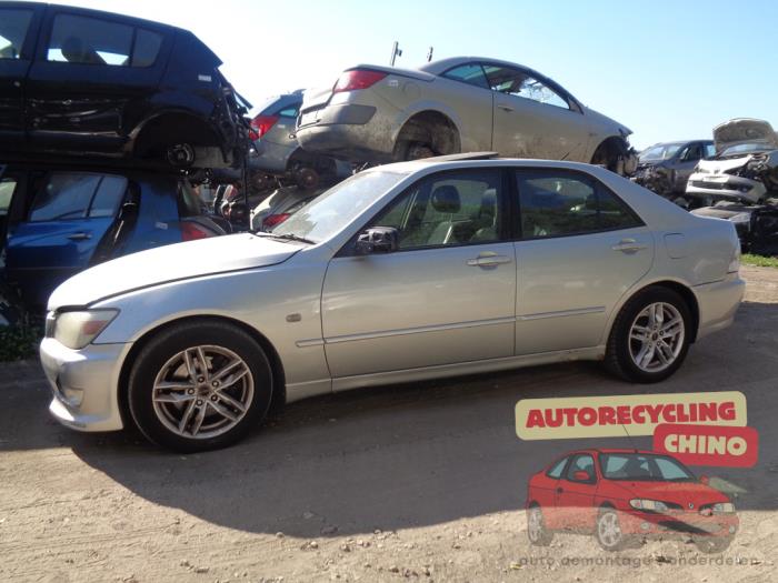 Lexus IS 200 2.0 24V Sloopvoertuig (2003, Grijs)