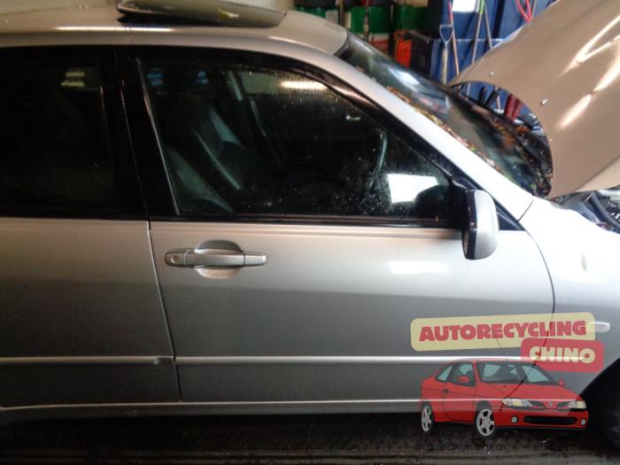 Lexus IS 200 2.0 24V Sloopvoertuig (2003, Grijs)