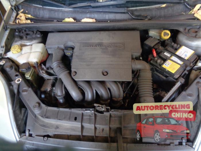 Ford Fiesta 5 1.4 16V Sloopvoertuig (2002, Grijs)