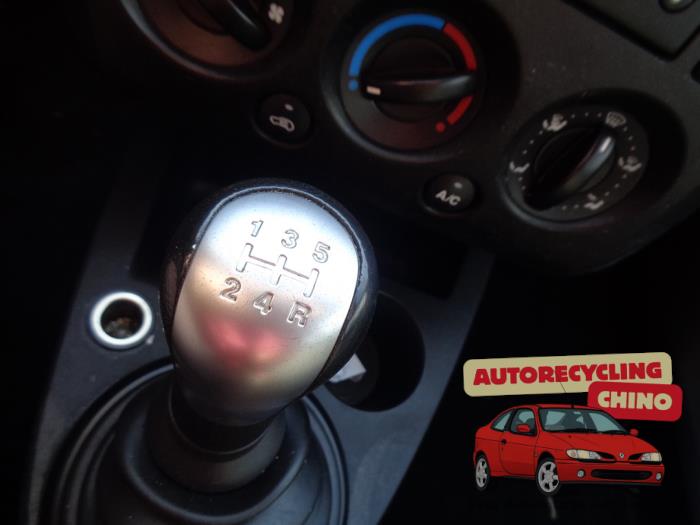 Ford Fiesta 5 1.4 16V Sloopvoertuig (2002, Grijs)