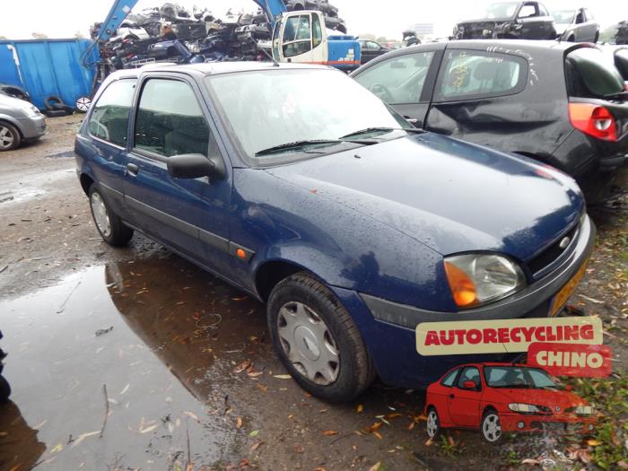 Ford Fiesta 4 1.3i Sloopvoertuig (2001, Blauw)