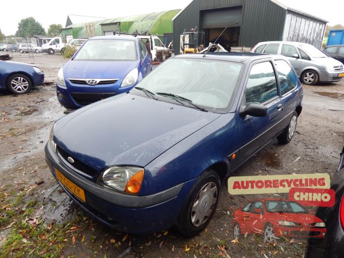Ford Fiesta 4 1.3i Sloopvoertuig (2001, Blauw)