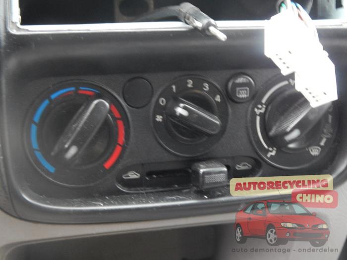 Mazda Demio 1.5 16V Sloopvoertuig (2002, Blauw)