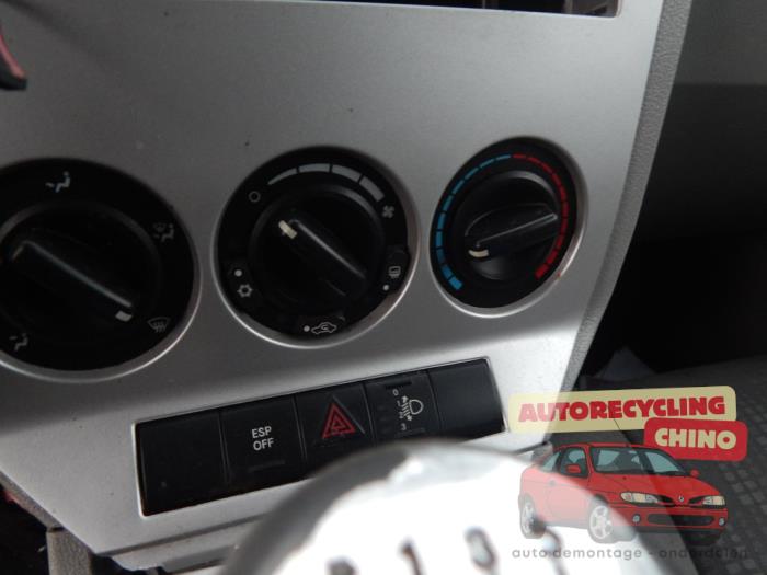 Dodge Caliber 2.0 CRD 16V Sloopvoertuig (2006, Zwart)