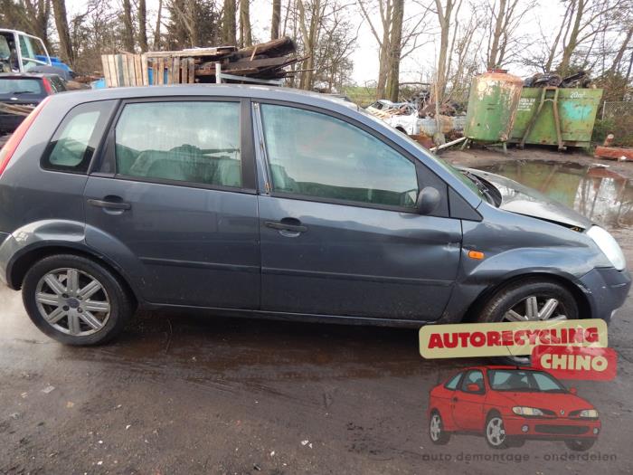 Ford Fiesta 5 1.6 16V Sloopvoertuig (2003, Grijs)