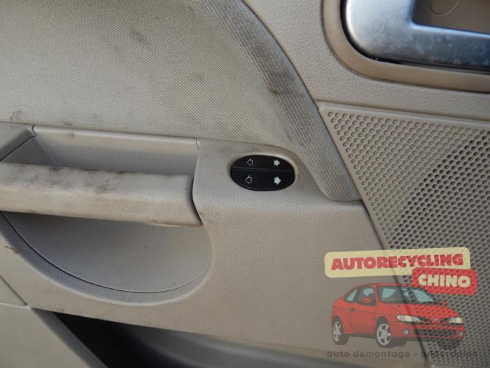 Ford Fiesta 5 1.6 16V Sloopvoertuig (2003, Grijs)