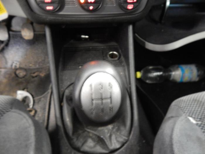 Alfa Romeo 147 1.6 Twin Spark 16V Sloopvoertuig (2001, Blauw)