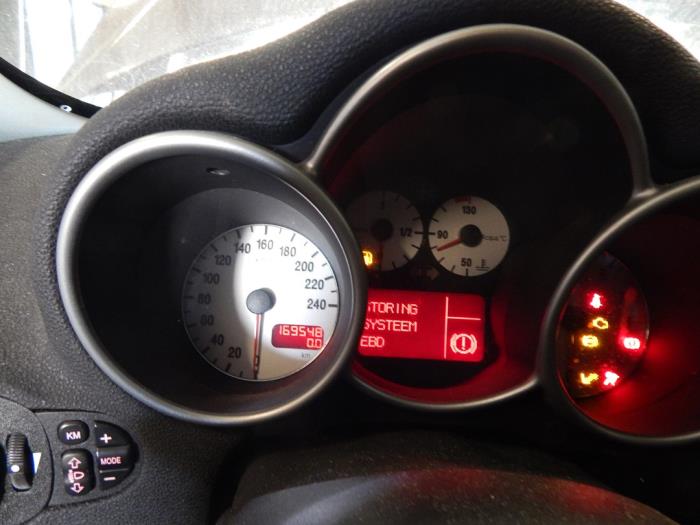 Alfa Romeo 147 1.6 Twin Spark 16V Sloopvoertuig (2001, Blauw)
