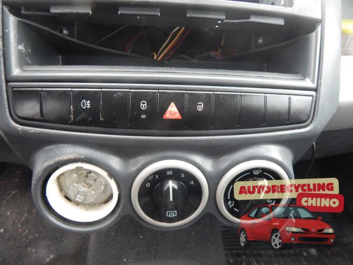 Smart Forfour 1.0 12V Sloopvoertuig (2005, Zwart)