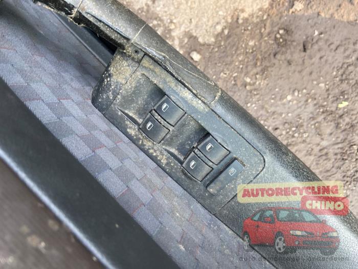 Audi A6 2.4 V6 30V Sloopvoertuig (1999, Zwart)