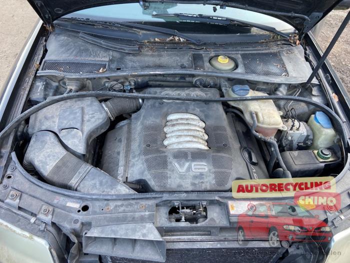 Audi A6 2.4 V6 30V Sloopvoertuig (1999, Zwart)