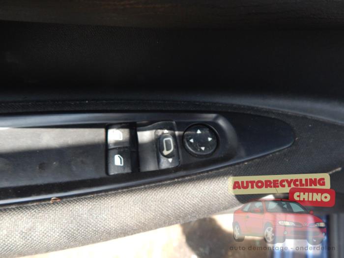 Citroen C4 Berline 1.6 16V Sloopvoertuig (2006, Blauw)