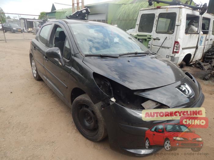 Peugeot 207/207+ 1.4 16V Sloopvoertuig (2006, Zwart)