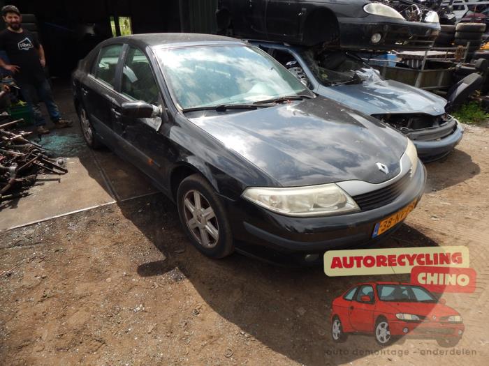 Renault Laguna II 2.0 16V Sloopvoertuig (2004, Zwart)