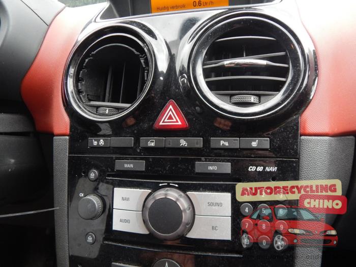 Opel Corsa D 1.4 16V Twinport Sloopvoertuig (2009, Zwart)