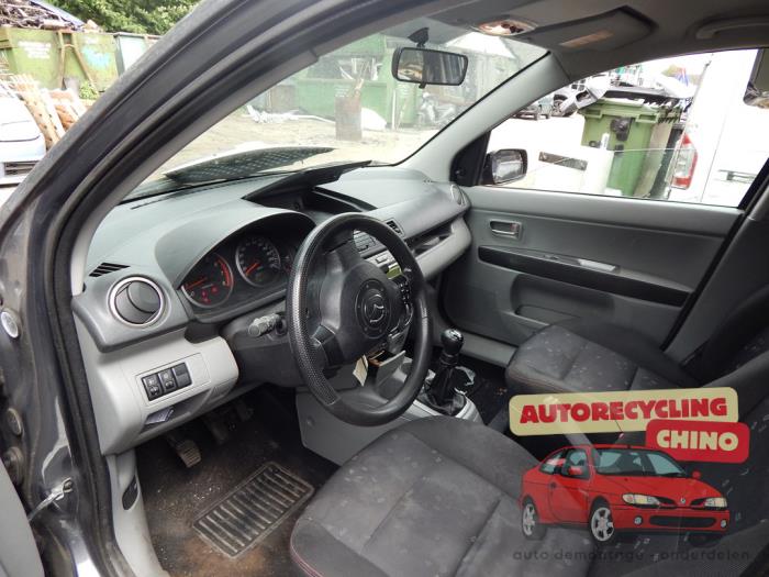 Mazda 2 1.25 16V Sloopvoertuig (2004, Grijs)