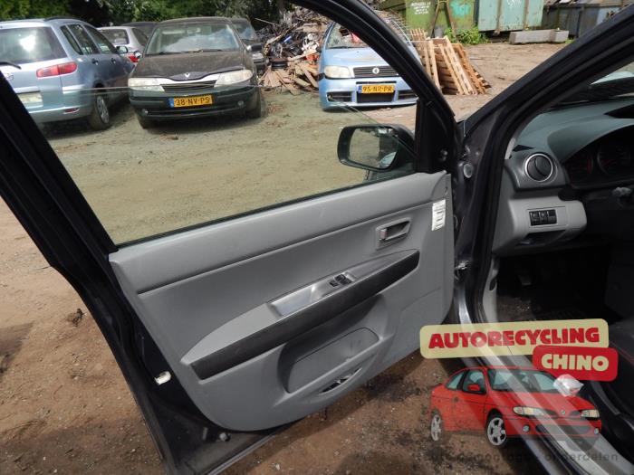 Mazda 2 1.25 16V Sloopvoertuig (2004, Grijs)