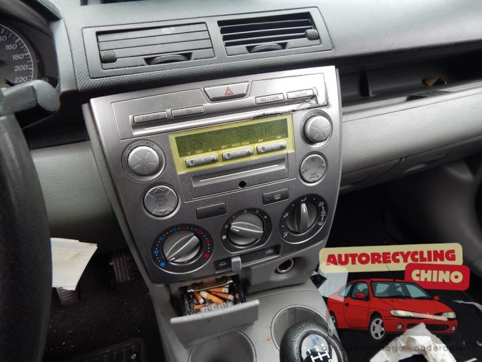 Mazda 2 1.25 16V Sloopvoertuig (2004, Grijs)