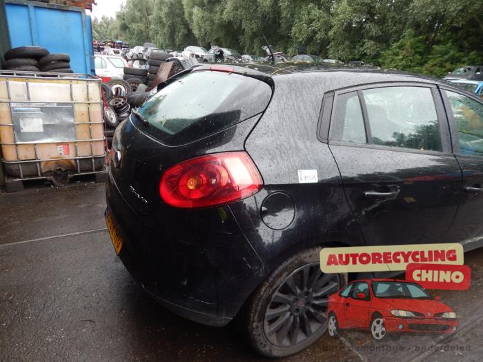 Fiat Bravo 1.4 16V Sloopvoertuig (2008, Zwart)