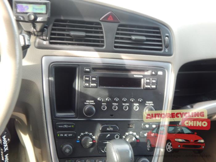 Volvo XC70 XC70 2.4 D5 20V Sloopvoertuig (2006, Grijs)