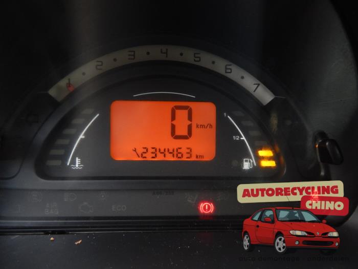 Citroen C3 1.1 Sloopvoertuig (2003, Rood)