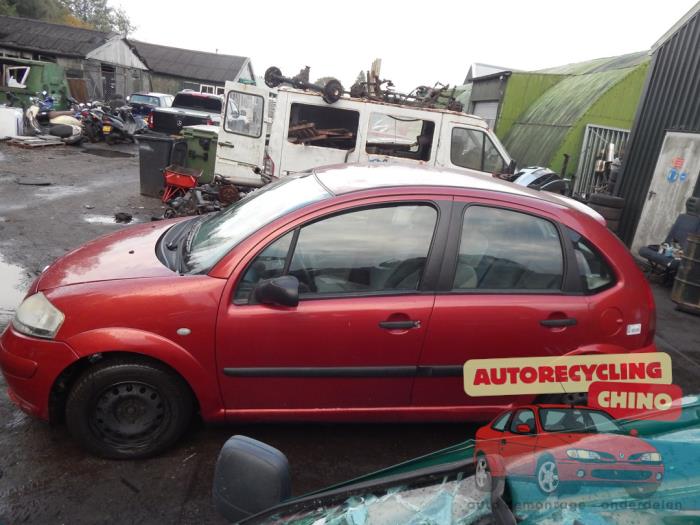 Citroen C3 1.1 Sloopvoertuig (2003, Rood)