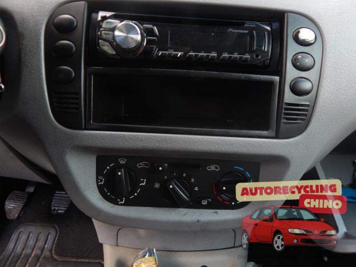 Citroen C3 1.1 Sloopvoertuig (2003, Rood)