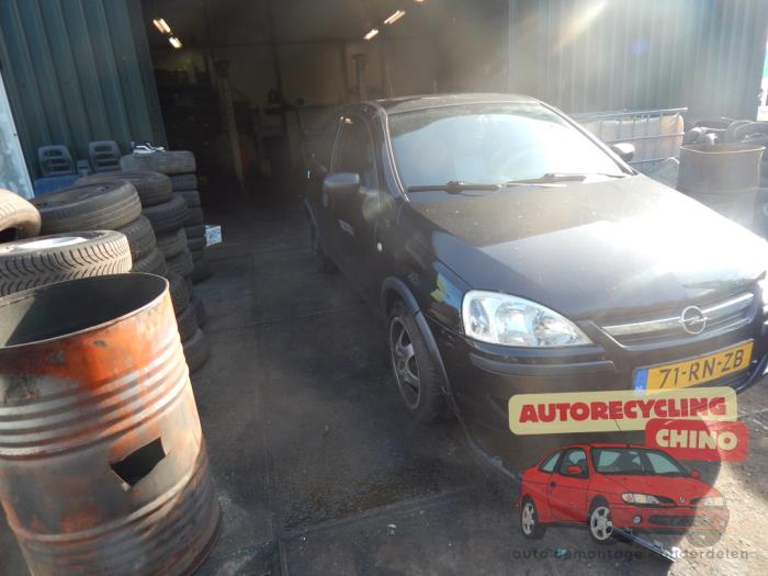 Opel Corsa C 1.2 16V Twin Port Sloopvoertuig (2005, Zwart)