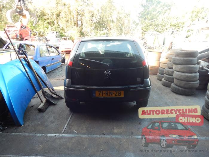 Opel Corsa C 1.2 16V Twin Port Sloopvoertuig (2005, Zwart)