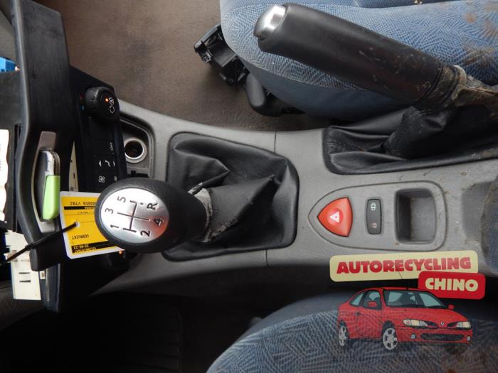 Renault Laguna II 1.6 16V Sloopvoertuig (2002, Blauw)