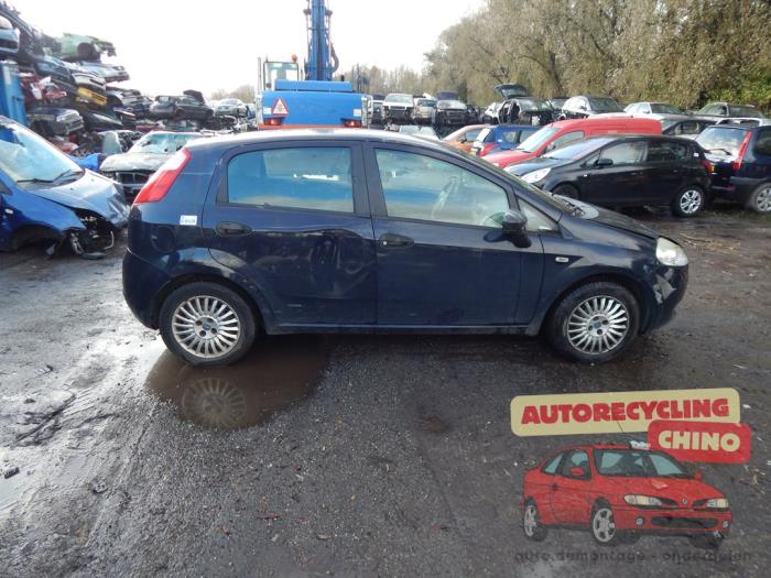 Fiat Grande Punto 1.3 JTD Multijet 16V Sloopvoertuig (2006, Blauw)