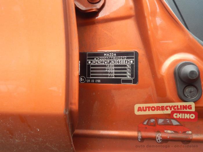 Mazda 2 1.4 16V Sloopvoertuig (2003, Oranje)