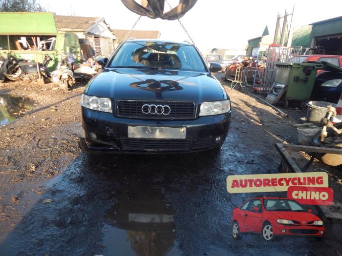 Audi A4 Avant 2.0 20V Sloopvoertuig (2002, Zwart)