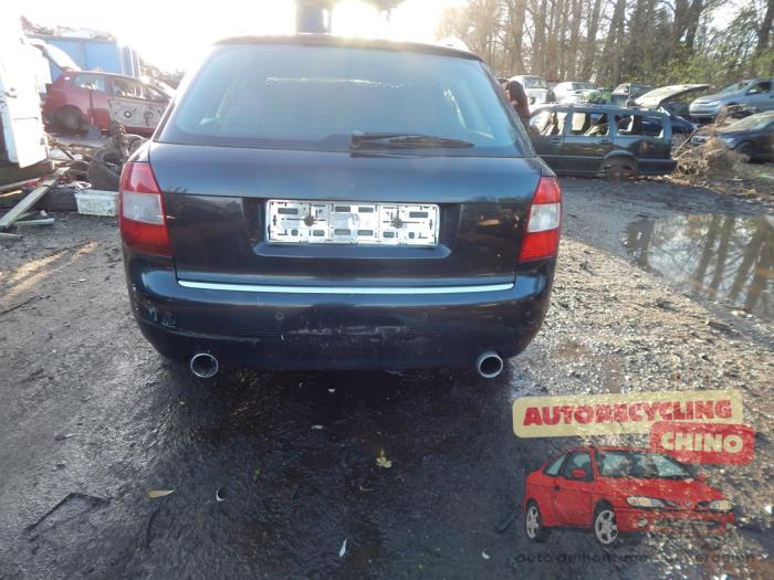 Audi A4 Avant 2.0 20V Sloopvoertuig (2002, Zwart)