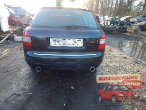 Audi A4 Avant 2.0 20V Sloopvoertuig (2002, Zwart)