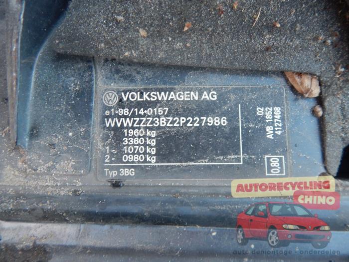 Volkswagen Passat 1.9 TDI 100 Sloopvoertuig (2001, Blauw)