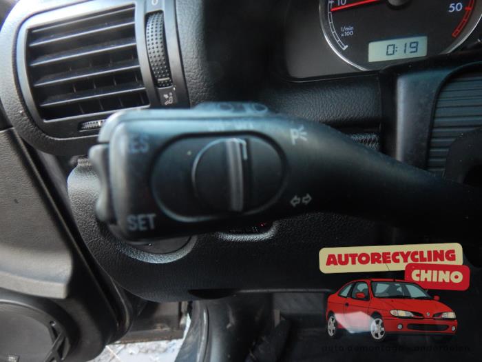 Volkswagen Passat 1.9 TDI 100 Sloopvoertuig (2001, Blauw)